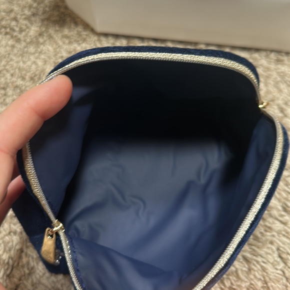 BRAND NEW DIOR BEAUTY POUCH 💙 - Picture 4 of 5